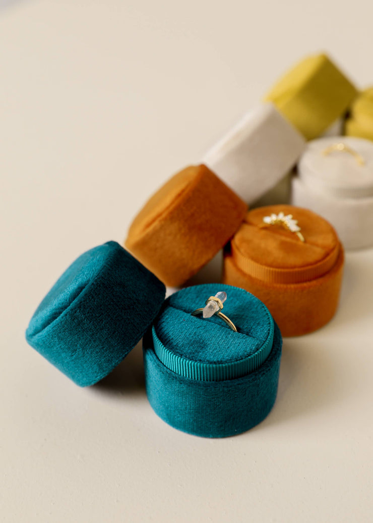 Velvet Jewelry Box - Circle - Cream: Cream