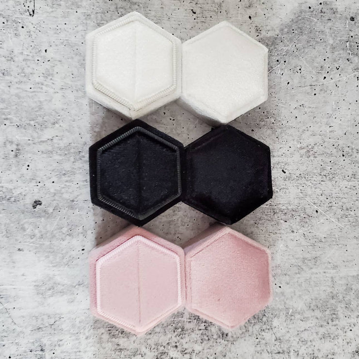 Velvet Ring Box: Vanilla Ivory