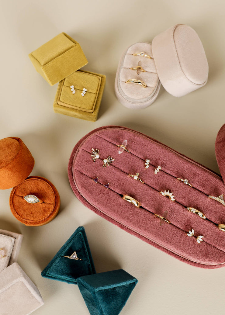 Velvet Jewelry Box - Small Oval - Cream: Cream