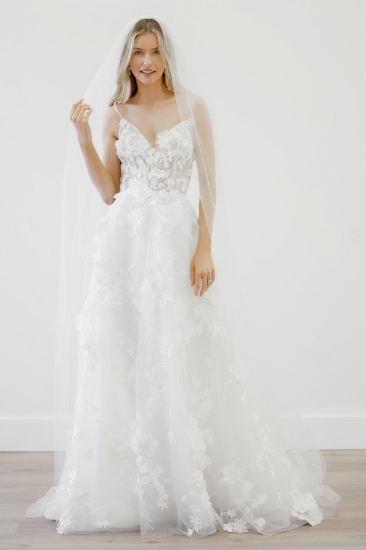 Willowby Watters Asa 59120 Willowby Bride Lace A-Line Wedding Dress 18W / Ivory Willowby Watters Asa 59120 Willowby Bride Lace A-Line Wedding Dress 18W / Ivory