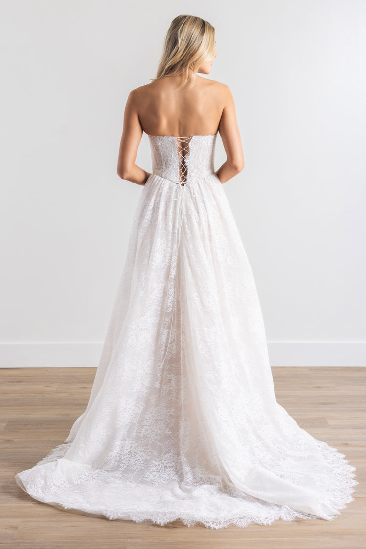 Charlotte Modest | Wtoo - Watters