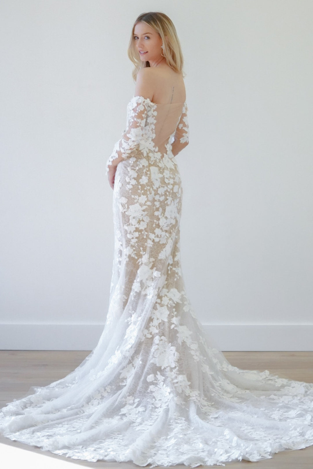 Willowby Watters Asa 59120 Willowby Bride Lace A-Line Wedding Dress 15 / Ivory-Nude Willowby Watters Asa 59120 Willowby Bride Lace A-Line Wedding Dress 15 / Ivory-Nude