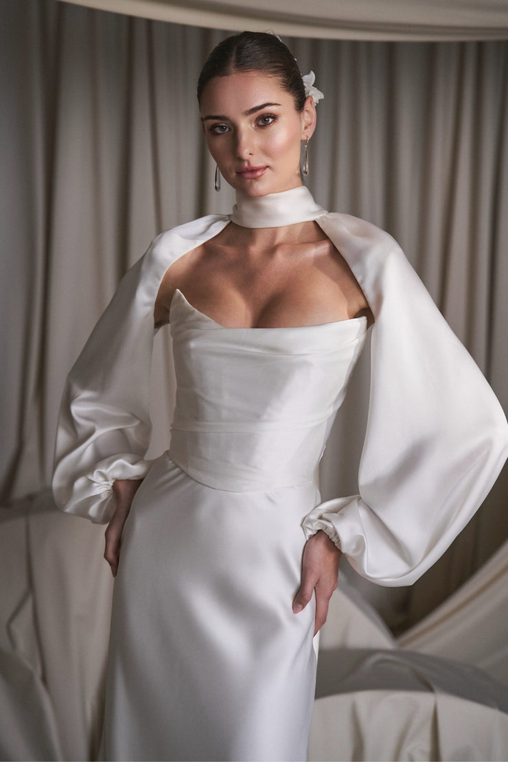 Leora | Watters