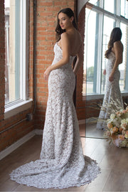 Wtoo Maxine by Watters A quintessential gown of Tru Lace that offers glamour and romance in equal parts. This strapless gown is sure to flatter any body, as it hugs you in all the right places.